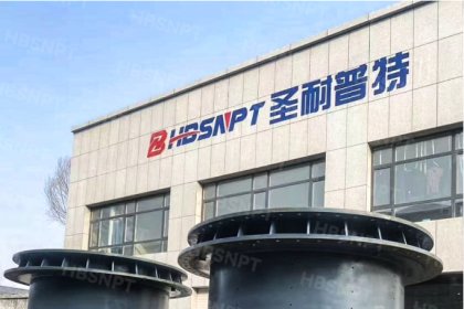 For the Zijin Group Julong Project, our company supplied 4 units of the largest domestic rubber cylindrical screens (5m×5.1m in diameter) and 4 units of 7.9×14.4m ball mill discharge liners.