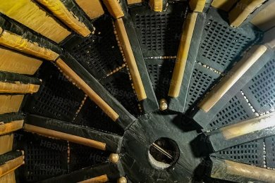 Yunnan Hualian Zinc-Indium φ2.7×3.6m Grate Mill Full Set Steel-Rubber Composite Liners