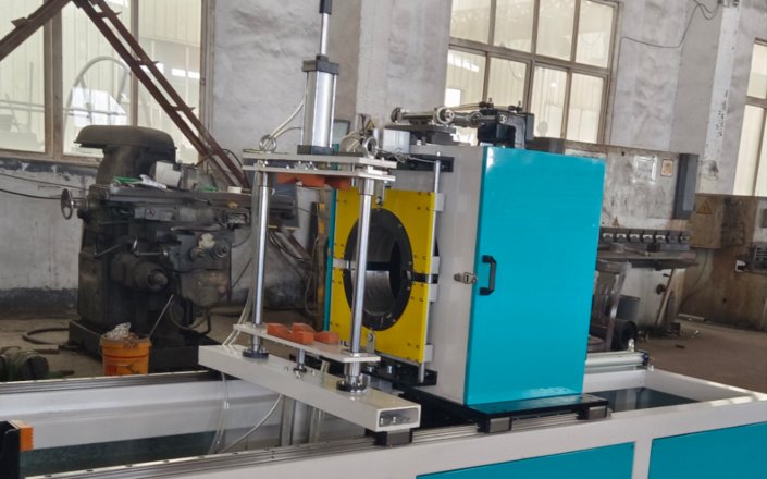 PVC pipe fixing length chipless cutting machine