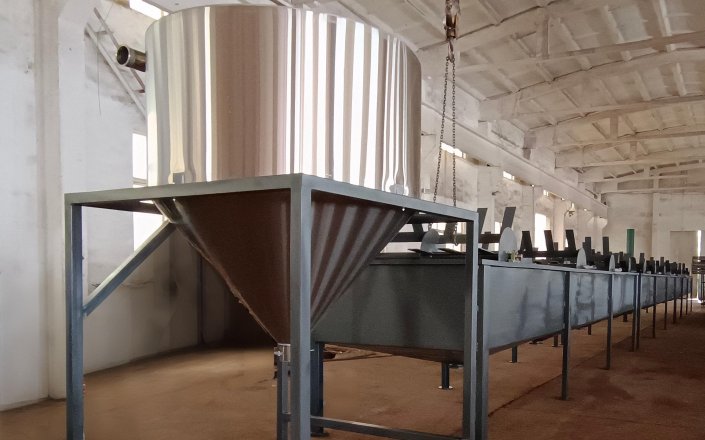 The granulation line with an output 1000kg per hour