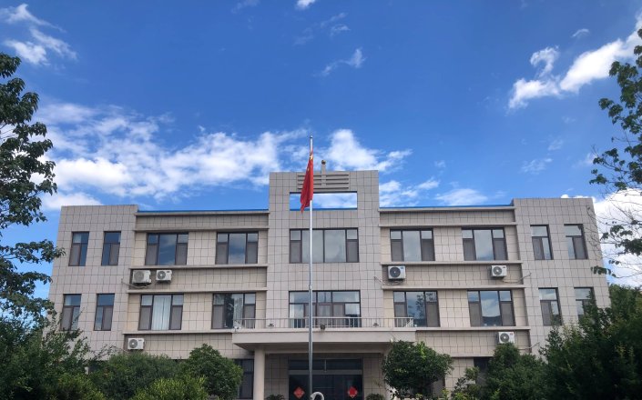 Qingdao Haosaite Plastic Machinery established in 2004