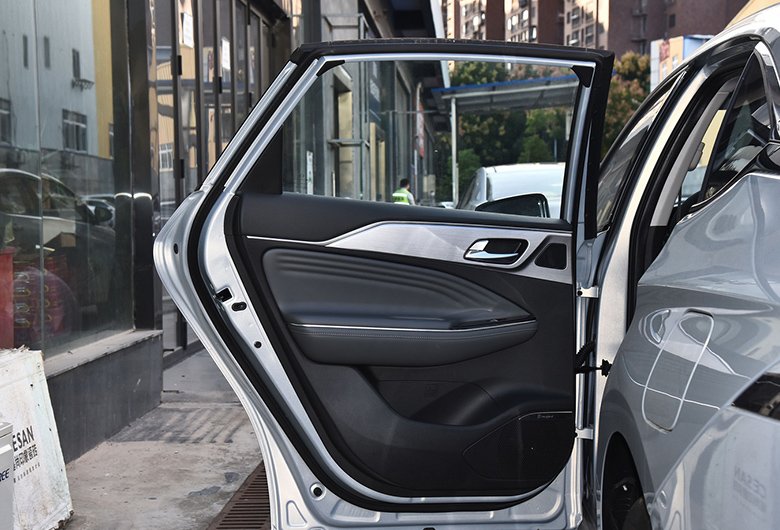 _0001_f4d9d37572c10856c06f2e7a0309bc9