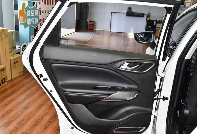 _0006_cd35b5a129c64cf6131615f27832421