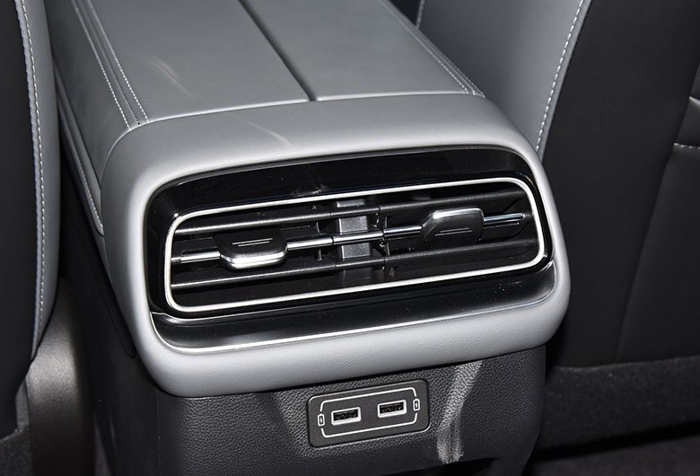 _0007_051daef98c20c06712ca649ddc3b866