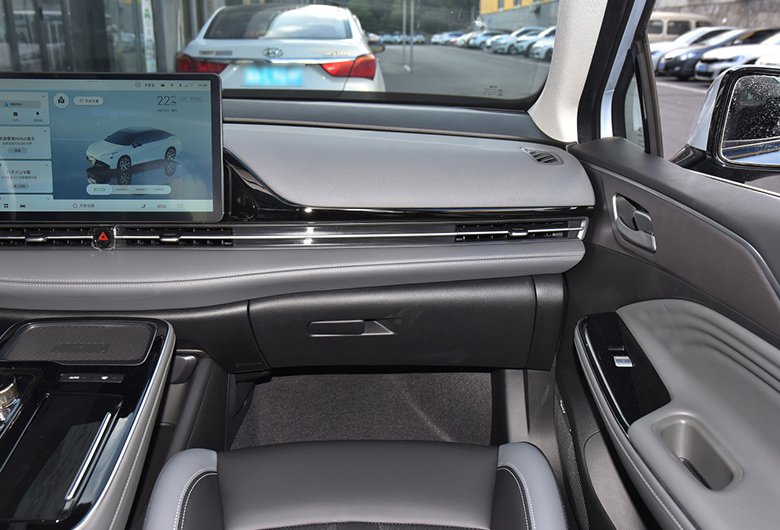 _0016_14f05b82258eedbfd220d27f63dbe24