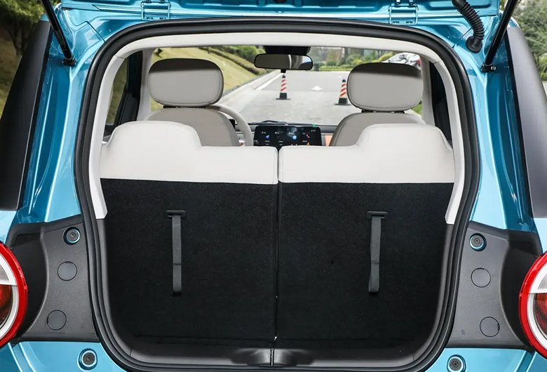 _0000_c53afce74972319fc10a0aacf2a50c8