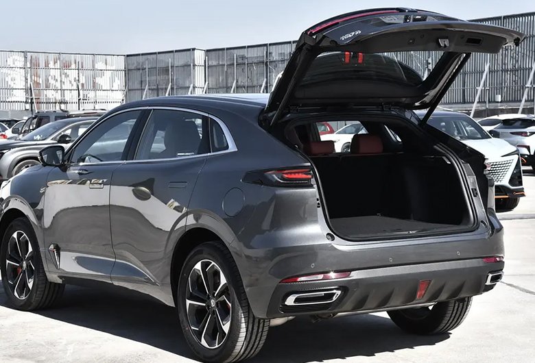 _0002_62744409d086f46a7793fa103070243