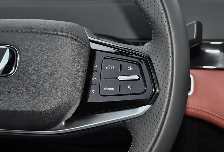 _0003_b412231fc472d522cd180f52f6e8081