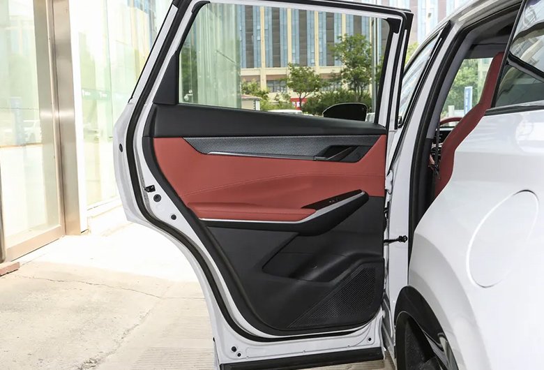 _0003_cbb3c4b57c1225c8d89eafa8112bb76