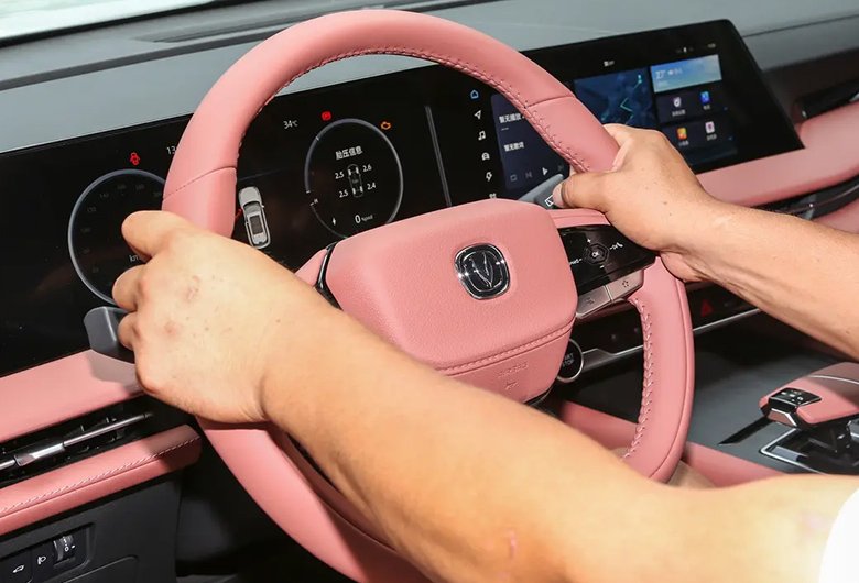 _0005_63bd70d59702bb929dc9915a65a0113