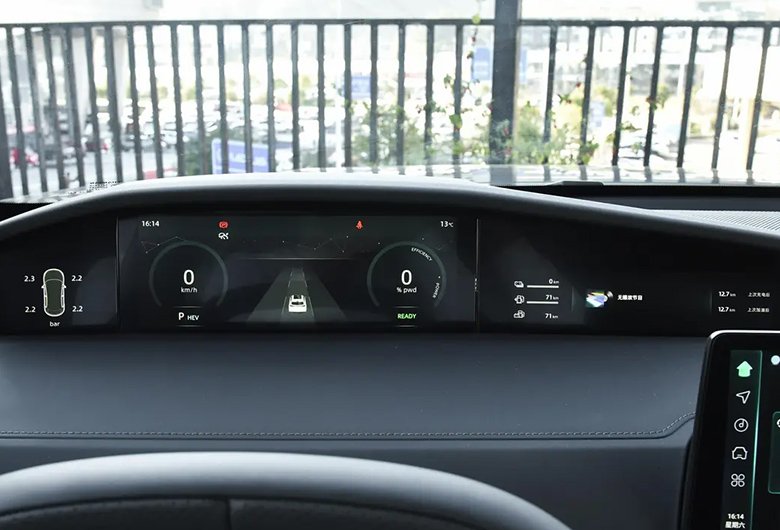 _0009_e50f7e9b7efdfe2748b06285ad39a45