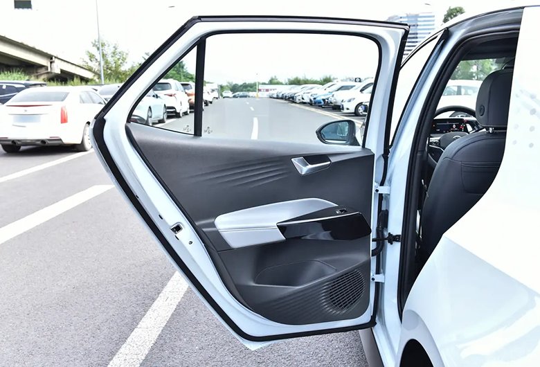 137b0f16b1238f0ff29cc1b03ba8389