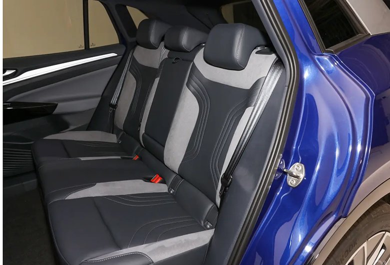 3711e3c035bd40855b83bc6d6624dd1