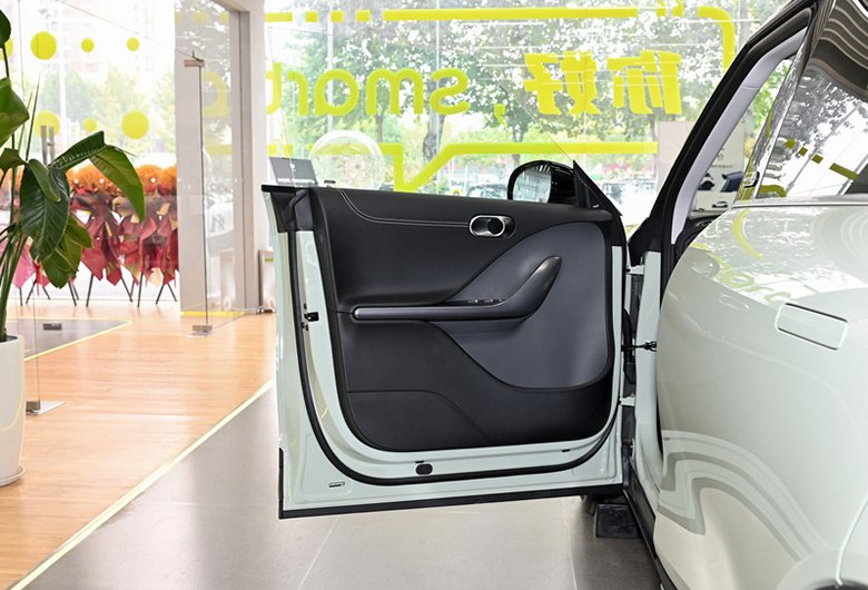 800x0_1_q95_autohomecar__ChxkmWUS8pqARN9nAB3QcZVWIKk139