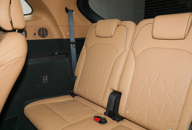 _0013_7777ad9562762cbb35cadcd45053f35