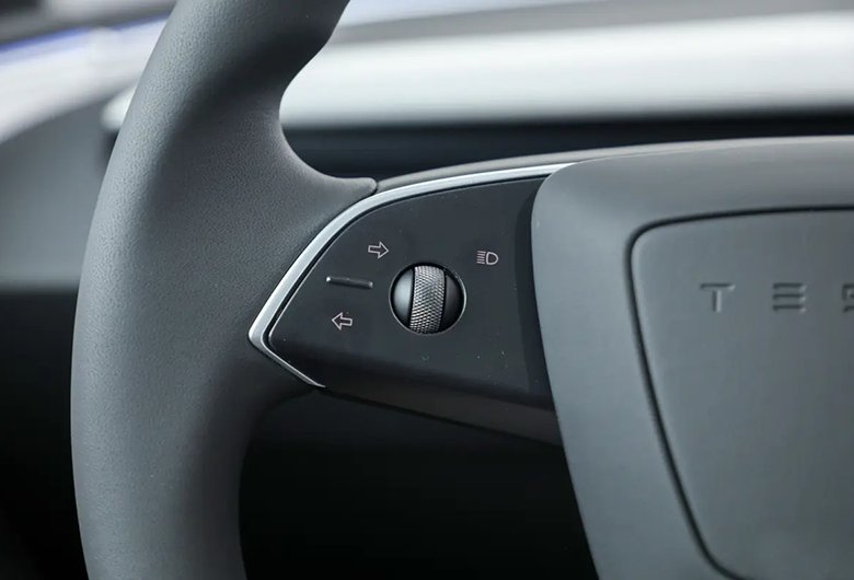 d3a4c51965cc9050ea24a9735f7933f