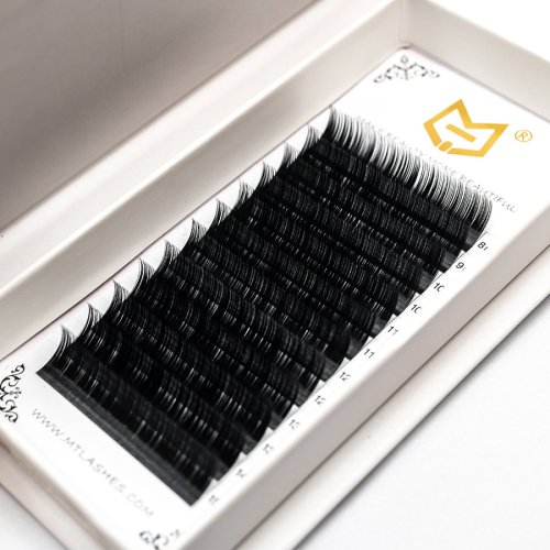 MEGA VOLUME LASHES