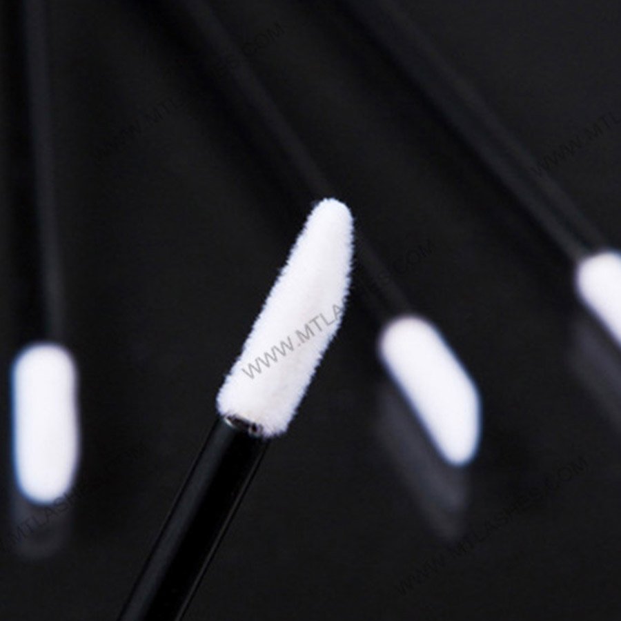 -1_0003_lip brush 01