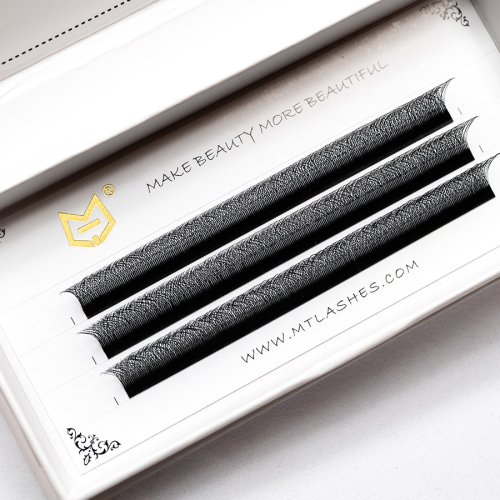 Pre-Made Fans- Four-leaf Clover Lashes