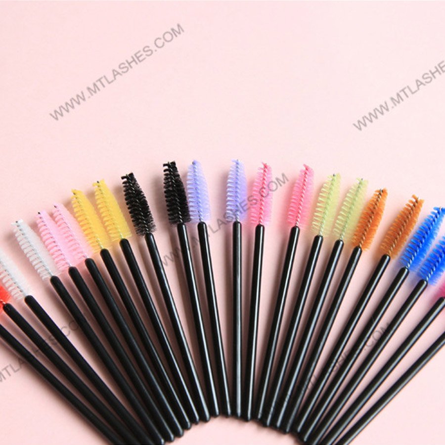 -1_0004_mascara brush 05