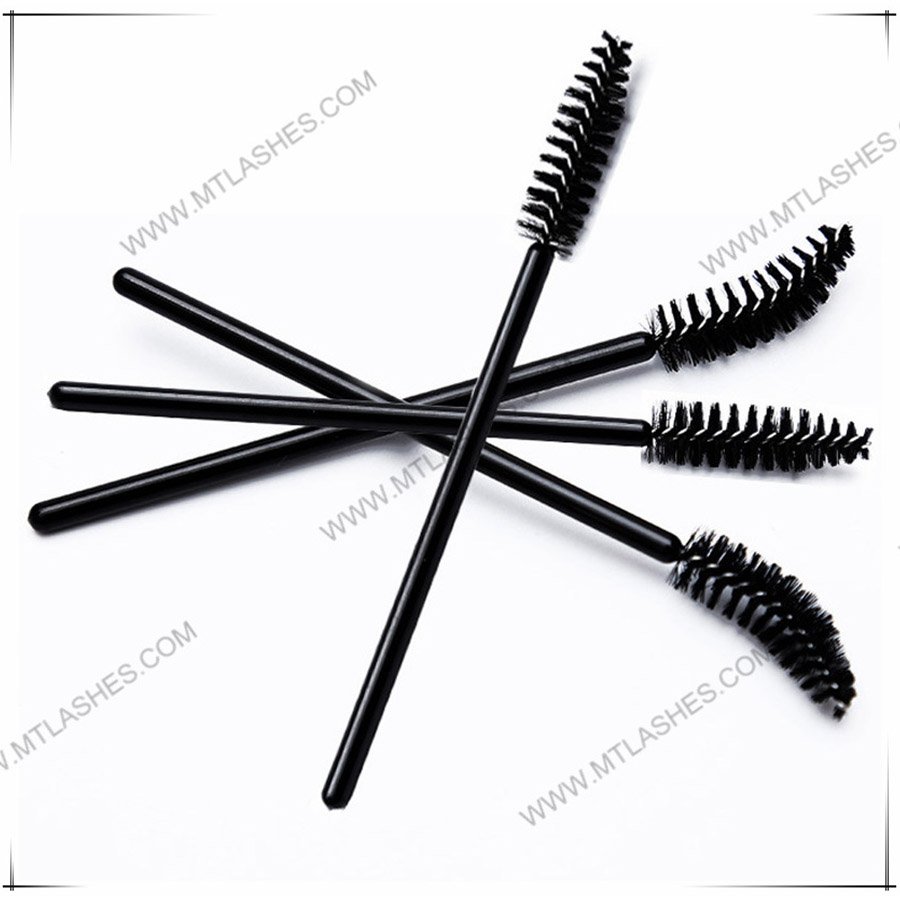 -1_0002_mascara brush 07