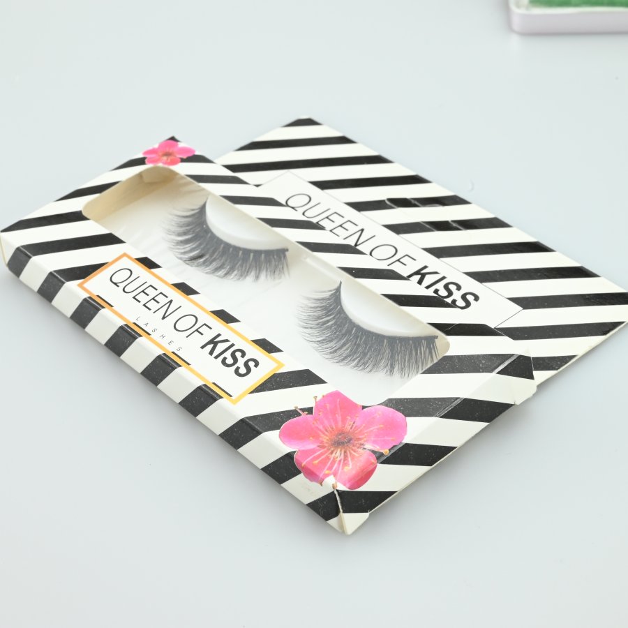 MT LASHES PAPER BOX