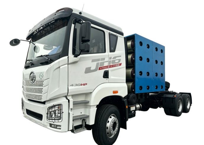FAW JH6 6x4 CNG Tractor Truck